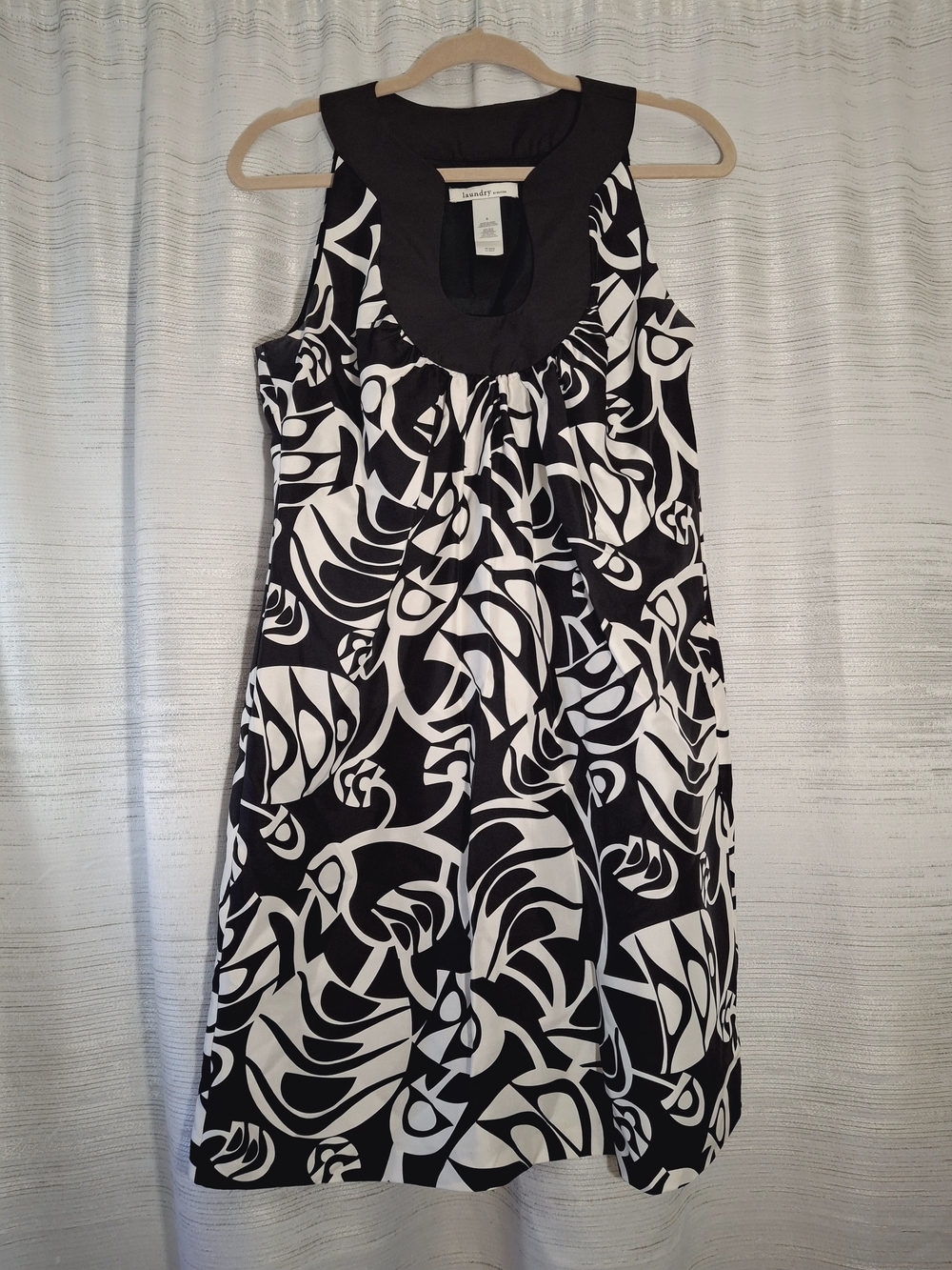 Laundry by Design Black and White Patterned Midi Dress 100% Silk Size 8